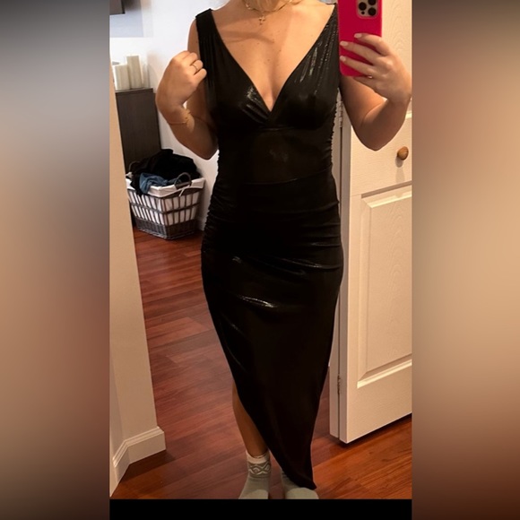 Norma Kamali Tara Side Drape Gown (metallic) - Picture 3 of 4